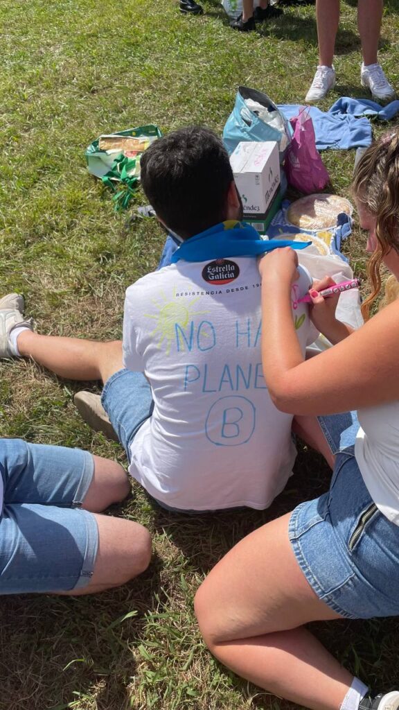 No hay planeta B en la Camiseta de la Fiesta del Carmín, Asturias