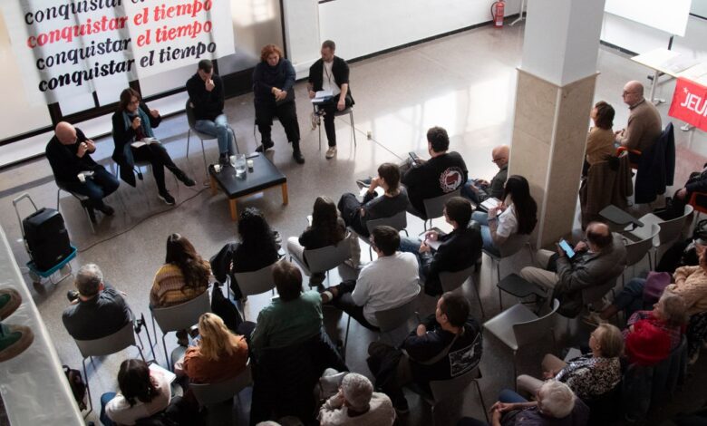Foto del acto abierto con Antonio Maillo, Unai Sordo, Rosa Pérez, Engracia Rivera e Iván Hernández en acto abierto VI Escuela